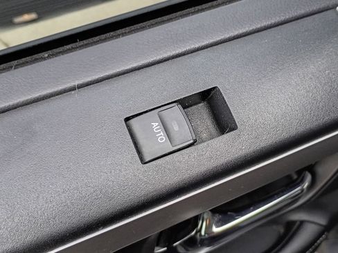Used 2015 Toyota 4Runner SR5 RWD image 18