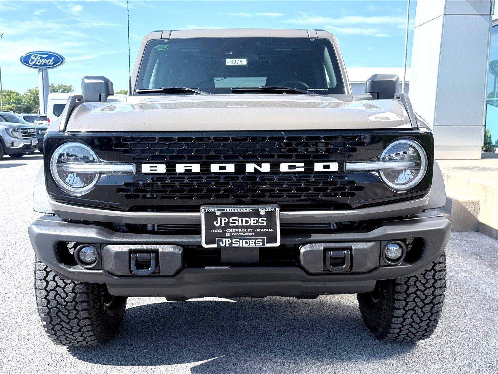 New 2026 Ford Bronco Badlands w/ Sasquatch Package AWD/4WD image 2