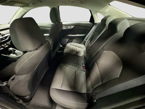 Used 2024 Kia Forte LXS w/ LXS Technology Package FWD image 23