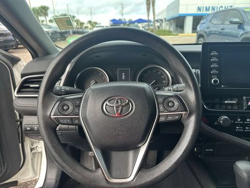 Used 2021 Toyota Camry LE FWD image 21