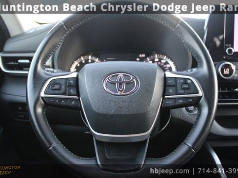 Used 2023 Toyota Highlander LE image 15