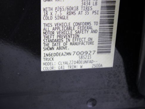 Used 2021 Nissan Frontier SV w/ Midnight Edition Floor Mats RWD image 38