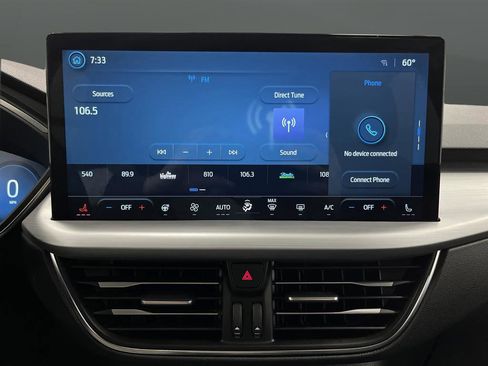 Used 2025 Ford Escape Platinum image 18