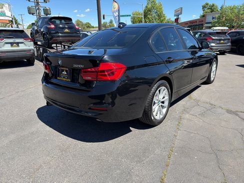 Used 2016 BMW 320i xDrive Sedan AWD/4WD image 7