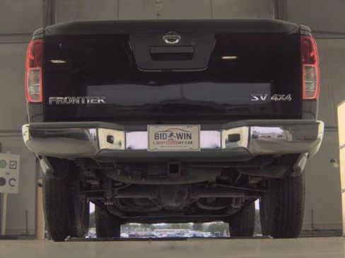 Used 2013 Nissan Frontier SV AWD/4WD image 5