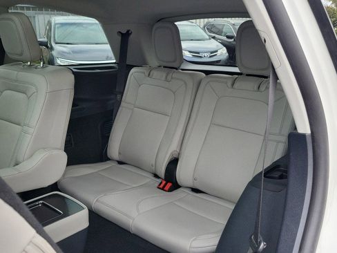 Used 2025 Lincoln Aviator Reserve w/ Jet Appearance Package AWD/4WD image 23