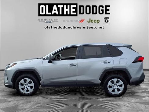 Used 2025 Toyota RAV4 LE AWD/4WD image 26