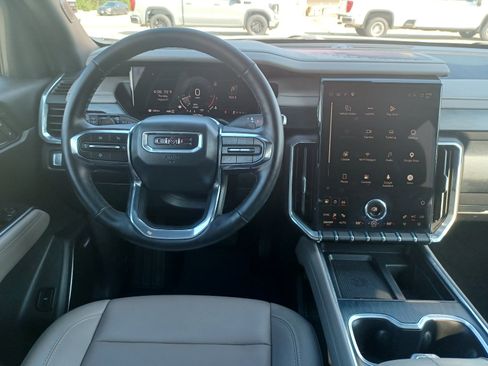 Used 2026 GMC Acadia AWD Elevation w/ Elevation Premium Package image 14