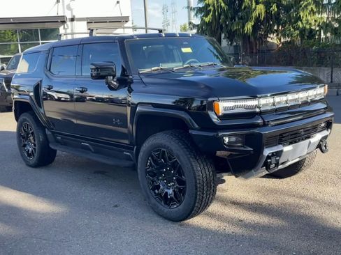 New 2026 GMC Hummer EV SUV w/ LPO, Roof Cross Rail Package AWD/4WD image 69