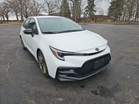 Used 2024 Toyota Corolla Sedan w/ SE Convenience Package image 8