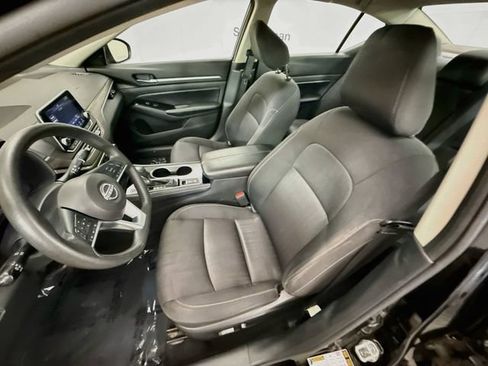 Used 2023 Nissan Altima 2.5 SV AWD/4WD image 19
