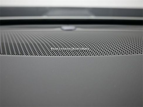 New 2026 Volvo XC90 B6 Plus image 31