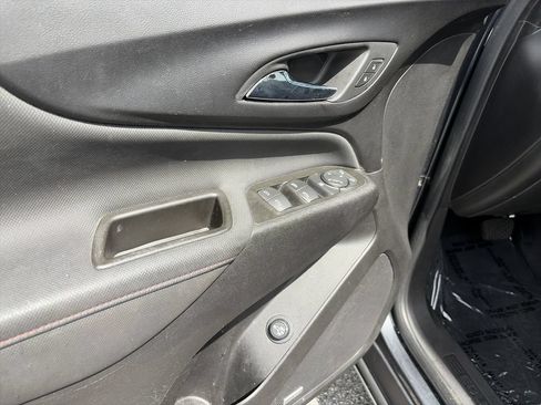 Used 2023 Chevrolet Equinox RS w/ RS Leather Package FWD image 25