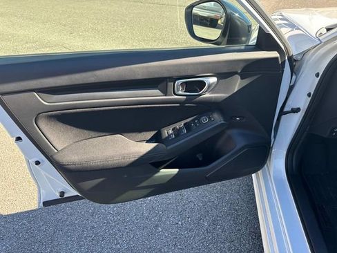 Used 2022 Honda Civic Sport image 23