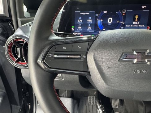 Used 2025 Chevrolet Equinox EV RS FWD image 15