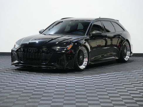 Used 2021 Audi RS 6 w/ Carbon Optic Package image 3
