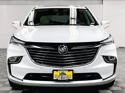 Used 2023 Buick Enclave Essence w/ Experience Buick Package FWD image 4