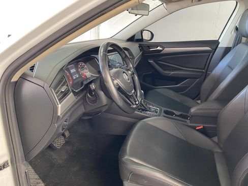 Used 2019 Volkswagen Jetta SE image 18