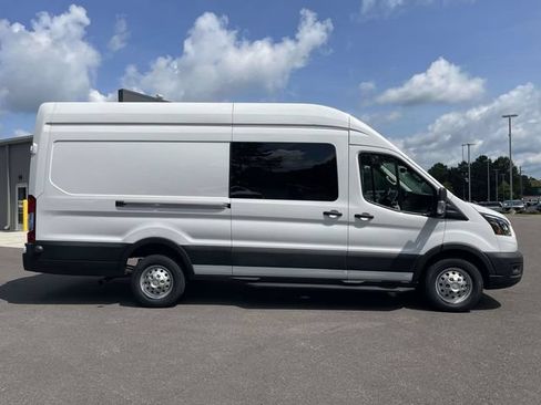 Used 2024 Ford Transit 250 148 High Roof Extended w/ Load Area Protection Package RWD image 3
