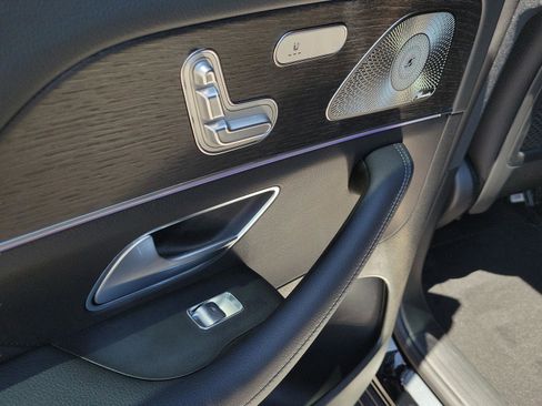 New 2026 Mercedes-Benz GLS 450 4MATIC image 6
