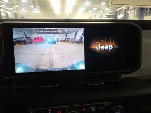 New 2026 Jeep Gladiator Sport AWD/4WD image 19