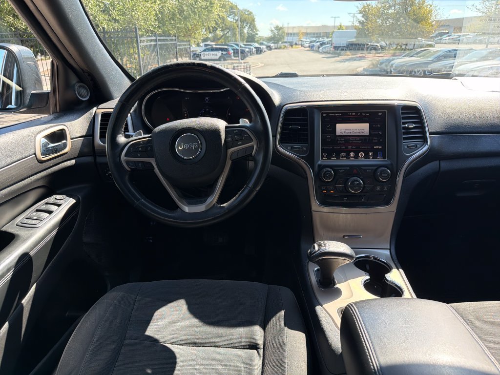 Used 2015 Jeep Grand Cherokee Laredo w/ Quick Order Package 23E RWD image 28