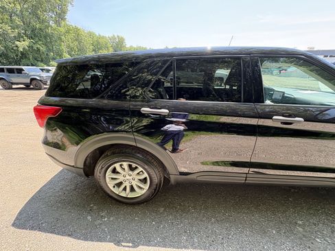 Used 2021 Ford Explorer 4WD image 15