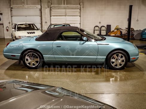 Used 2002 Ford Thunderbird Deluxe image 69