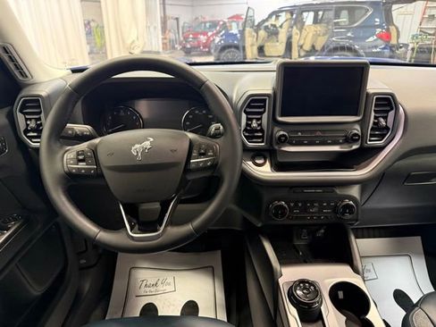 Used 2024 Ford Bronco Sport Outer Banks w/ Tech Package image 4