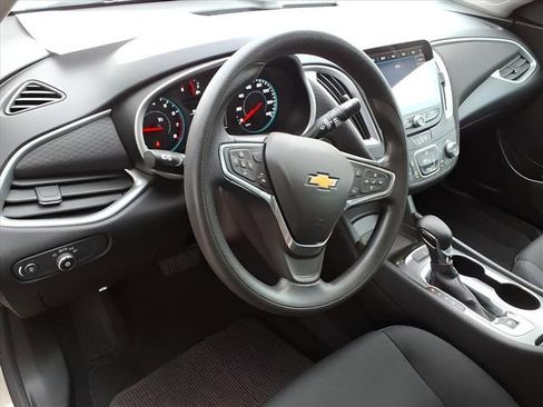 Used 2023 Chevrolet Malibu LS image 14