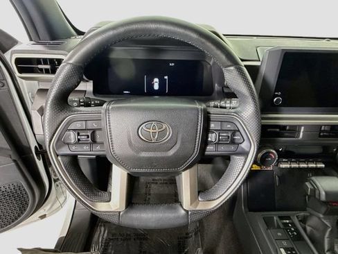 Certified 2025 Toyota 4Runner TRD Sport AWD/4WD image 13