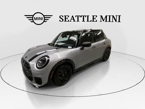 New 2026 MINI Cooper S image 5