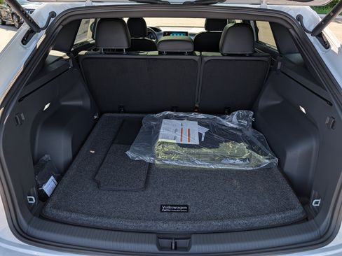 New 2026 Volkswagen Atlas Cross Sport SE AWD/4WD image 7