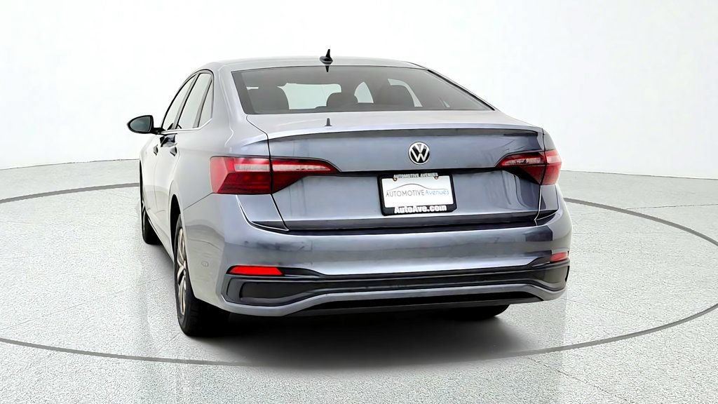 Used 2023 Volkswagen Jetta S FWD image 6