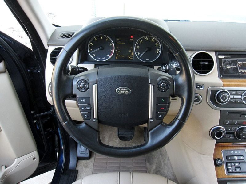 Used 2016 Land Rover LR4 HSE AWD/4WD image 19