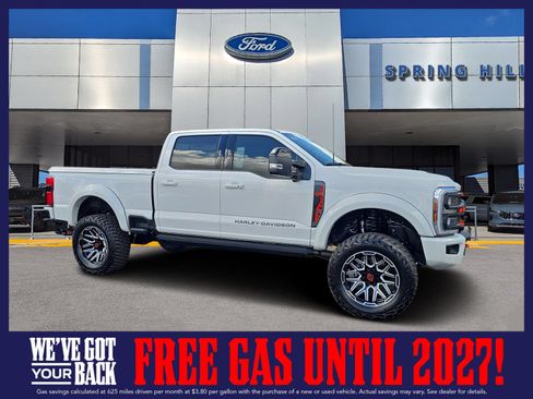 New 2026 Ford F250 Lariat w/ Black Appearance Package AWD/4WD image 1