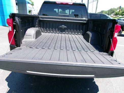 New 2026 Chevrolet Silverado 1500 High Country w/ High Country Premium Package AWD/4WD image 5