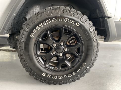 Used 2022 Jeep Wrangler Willys image 29