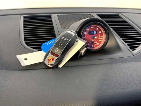 Certified 2022 Porsche Macan S image 21