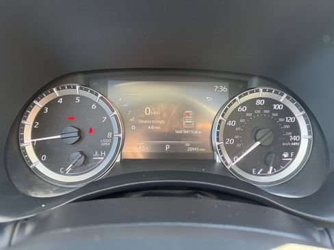 Certified 2023 Toyota Highlander XLE image 15