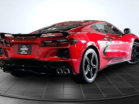 Used 2021 Chevrolet Corvette Stingray Premium Cpe w/ Z51 Performance Package RWD image 2