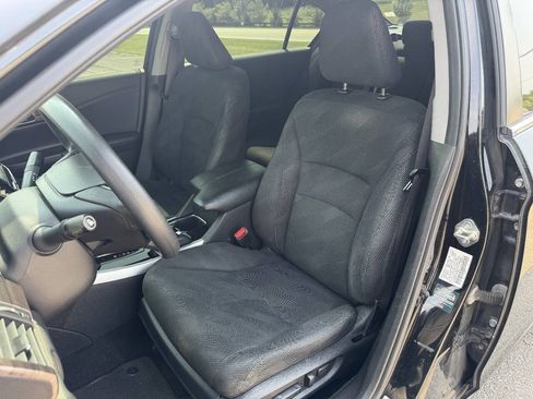 Used 2017 Honda Accord EX image 12