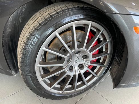 Used 2015 Porsche Panamera GTS image 9