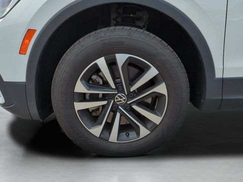 Used 2024 Volkswagen Tiguan S AWD/4WD image 25