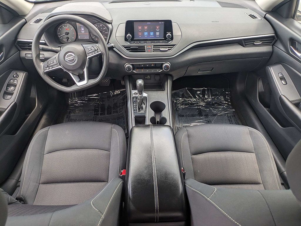 Used 2022 Nissan Altima 2.5 S FWD image 13