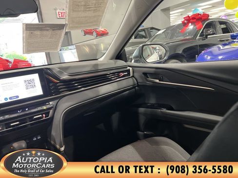 Used 2025 Toyota Camry LE image 22
