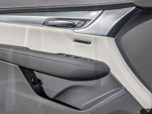 New 2026 Cadillac XT5 Premium Luxury image 12