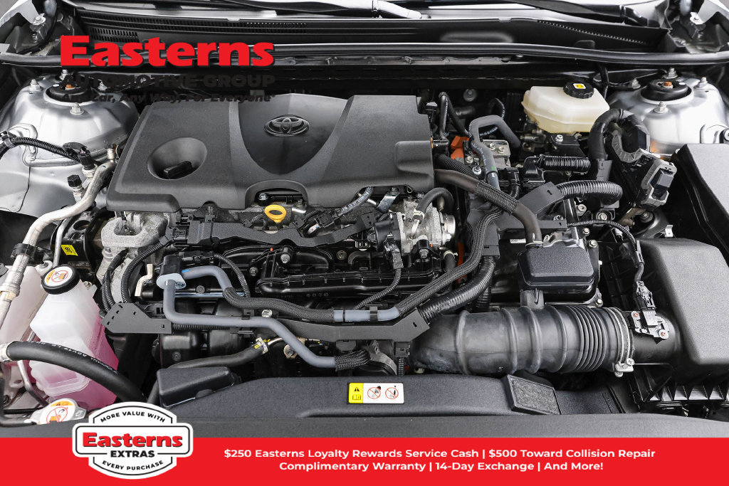 Used 2025 Toyota Camry LE w/ Convenience Package FWD image 8
