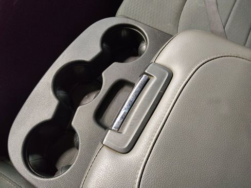 Used 2017 RAM 1500 Express w/ Black Ram 1500 Express Group image 26