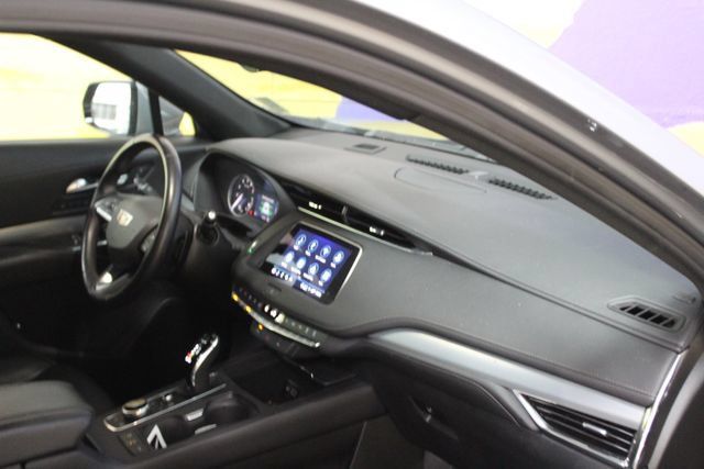 Certified 2023 Cadillac XT4 Premium Luxury AWD/4WD image 12